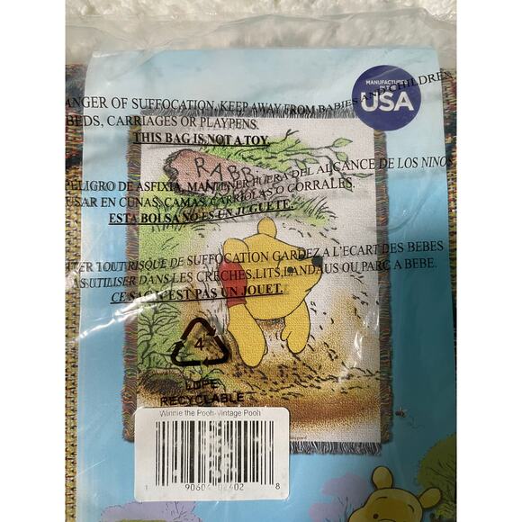 Disney Winnie The Pooh Vintage Pooh Woven Tapestry Throw Blanket NEW - Picture 3 of 7